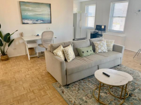 New ATL Dwntwn Condo with Balcony 2